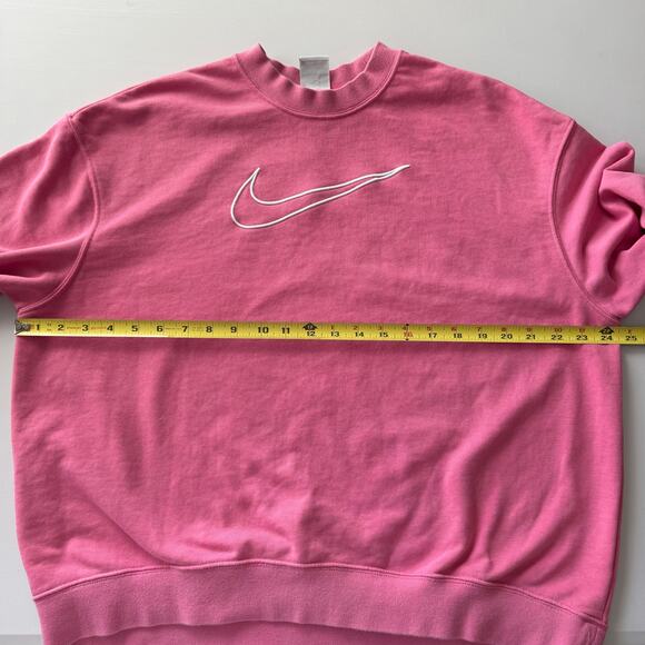 Nike Dri Fit Get Fit Swoosh Graphic Crewneck Pullover Sweatshirt Pink Women M - Picture 8 of 11